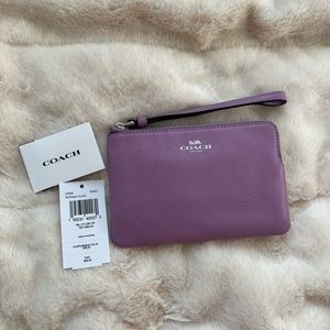 NWT COACH Corner Zip Wristlet in Silver/Violet Orchid